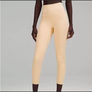 New Lululemon Align HR 25" in Prosecco